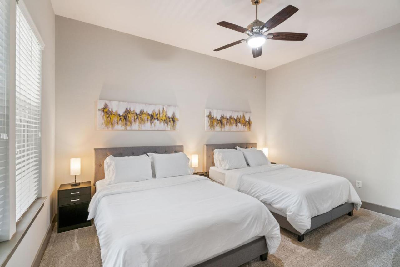 Апартаменти Grand Luxury Premium Vaulted Ceilings Вудбридж Екстер'єр фото
