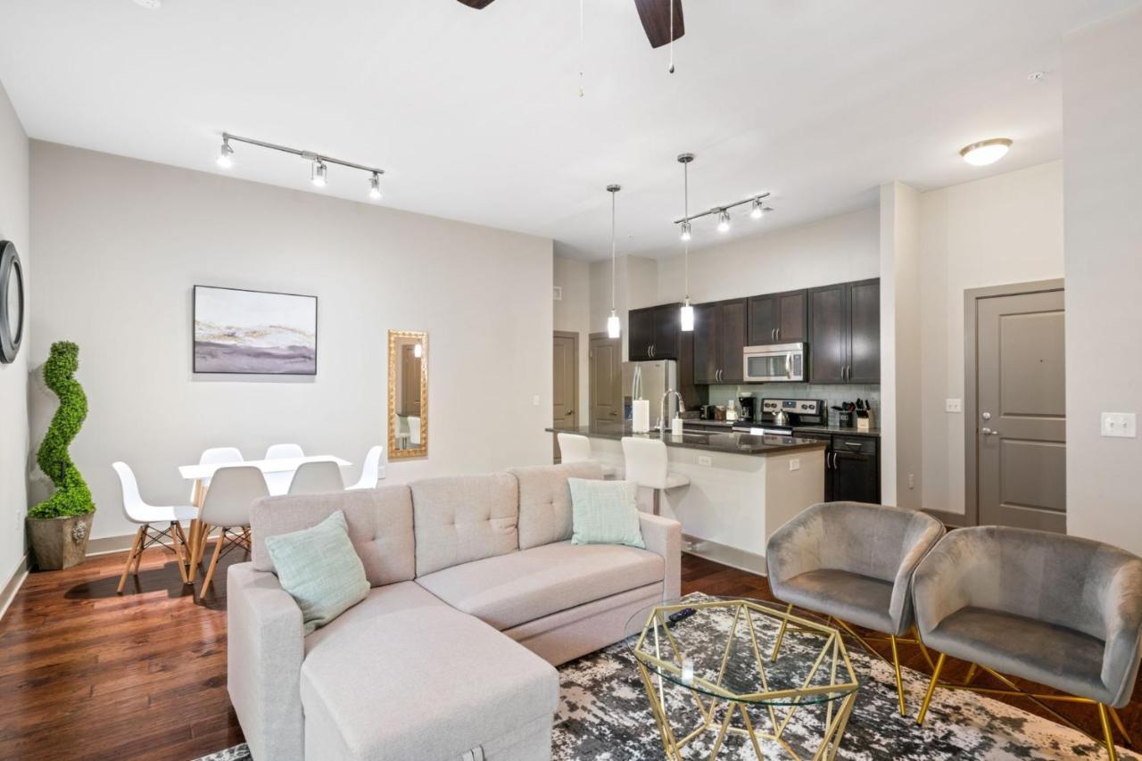 Апартаменти Grand Luxury Premium Vaulted Ceilings Вудбридж Екстер'єр фото